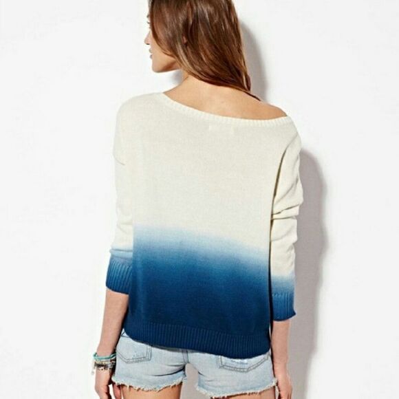A.E.O Slouch Ombre' American Heart Sweater - Picture 2 of 8